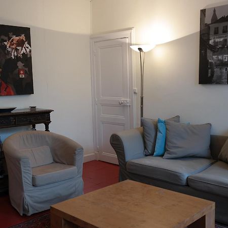 Penthouse Apartment Overlooking Place Carnot การ์กาซอน ภายนอก รูปภาพ